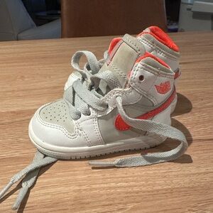 Nike Kids Sneakers - White and Red